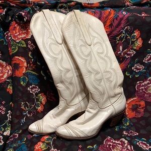 HANDMADE COWGIRL BOOTS